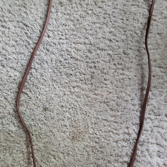 ili New York RFID Crossbody Bag - Picture 2 of 7